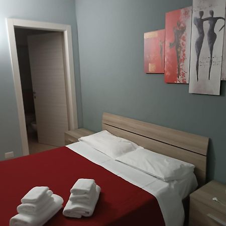 Hotel Ded 1 Checkin A Richiesta Parma Bagian luar foto